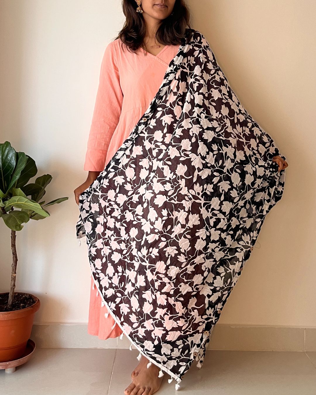 Wrap & Roll Duppata | Midnight Magic