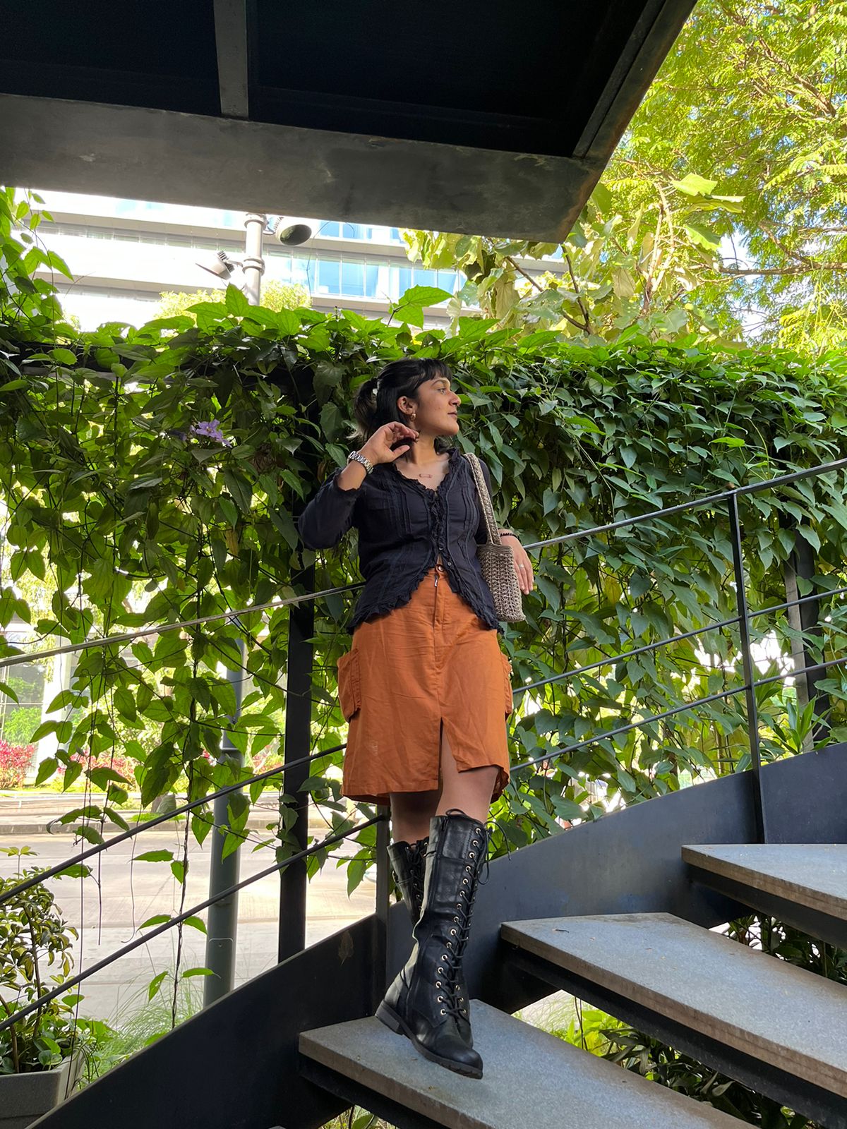 Brown cargo skirt with pockets