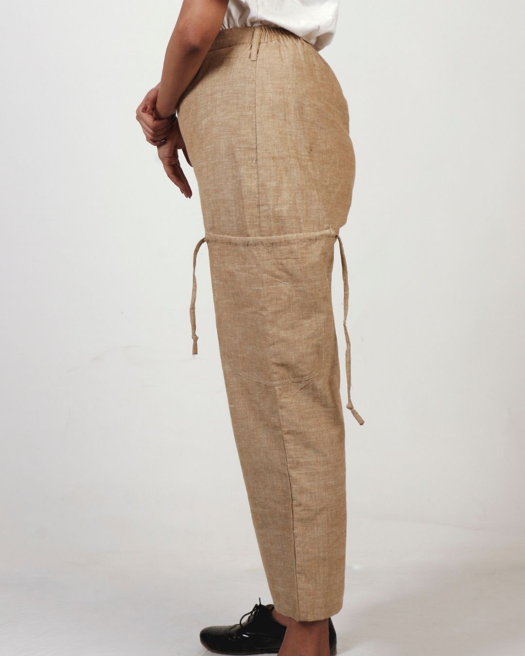 Brown cloth gathered pocket trouser