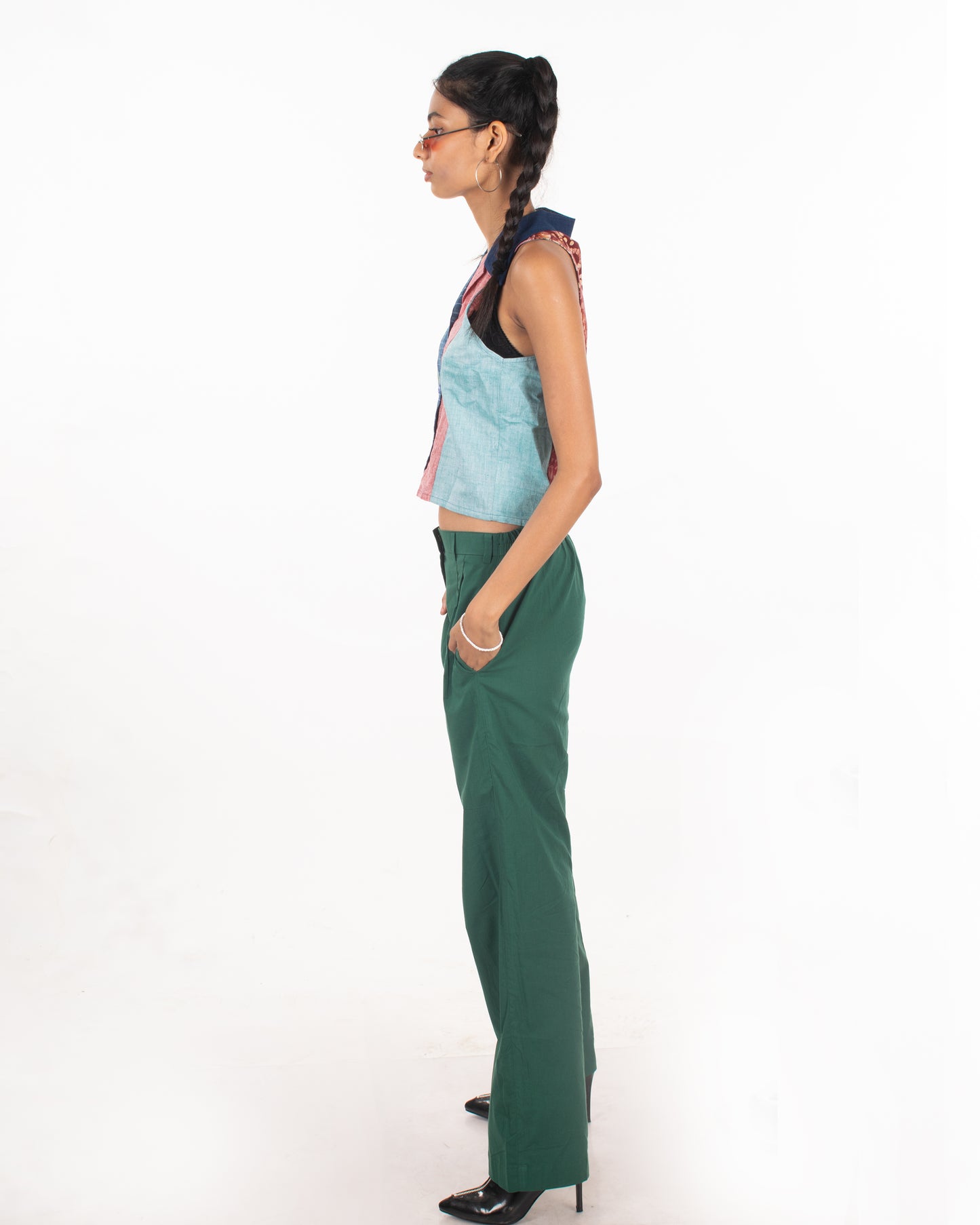 Green tea Pleated trousers