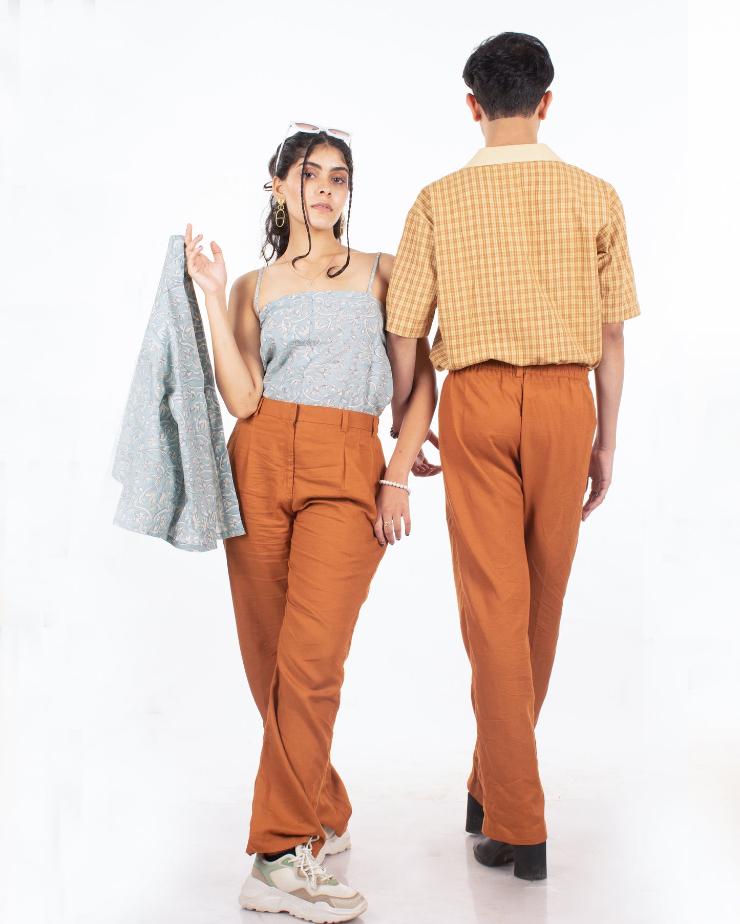 Cold brew pleated trousers