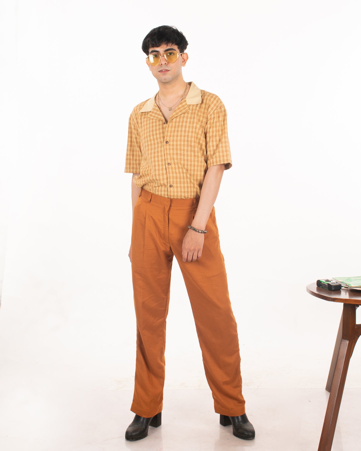 Cold brew pleated trousers