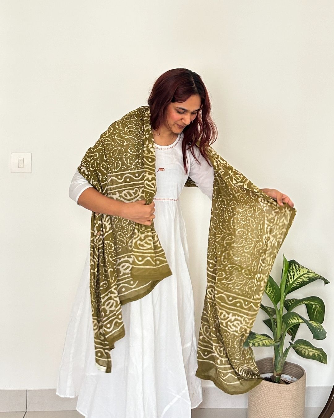 dupatta, olive dupatta, kimono, cotton dupatta, olive cotton dupatta, artisanal dupatta, dabbu print