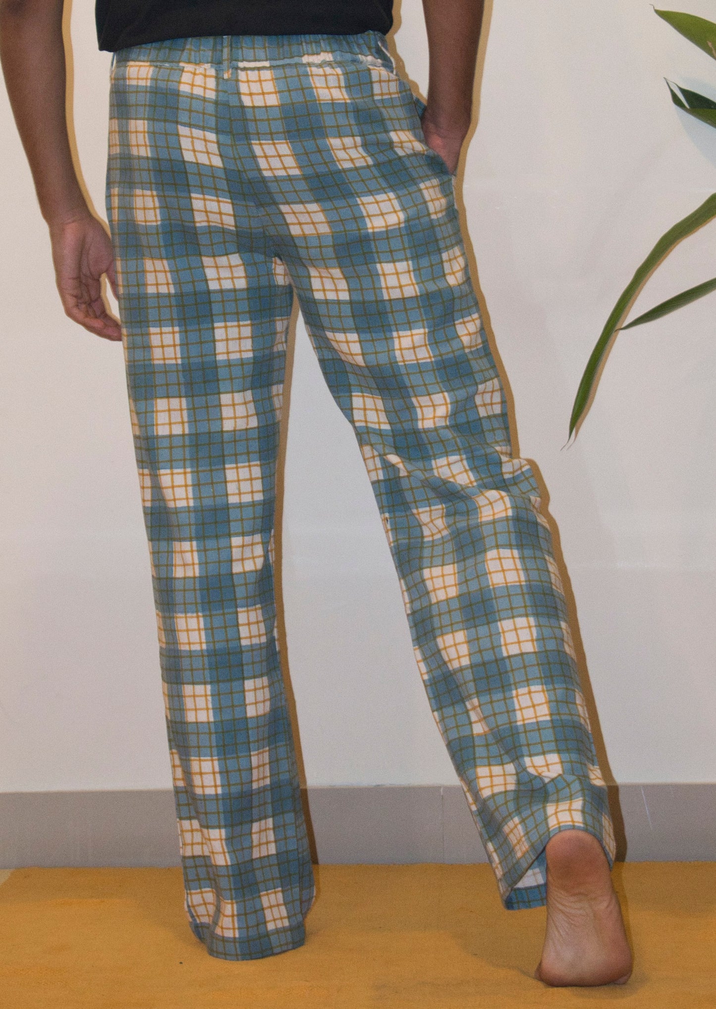 Blue and white cotton lungi checks trousers