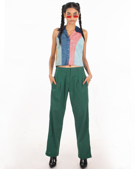 Green tea Pleated trousers