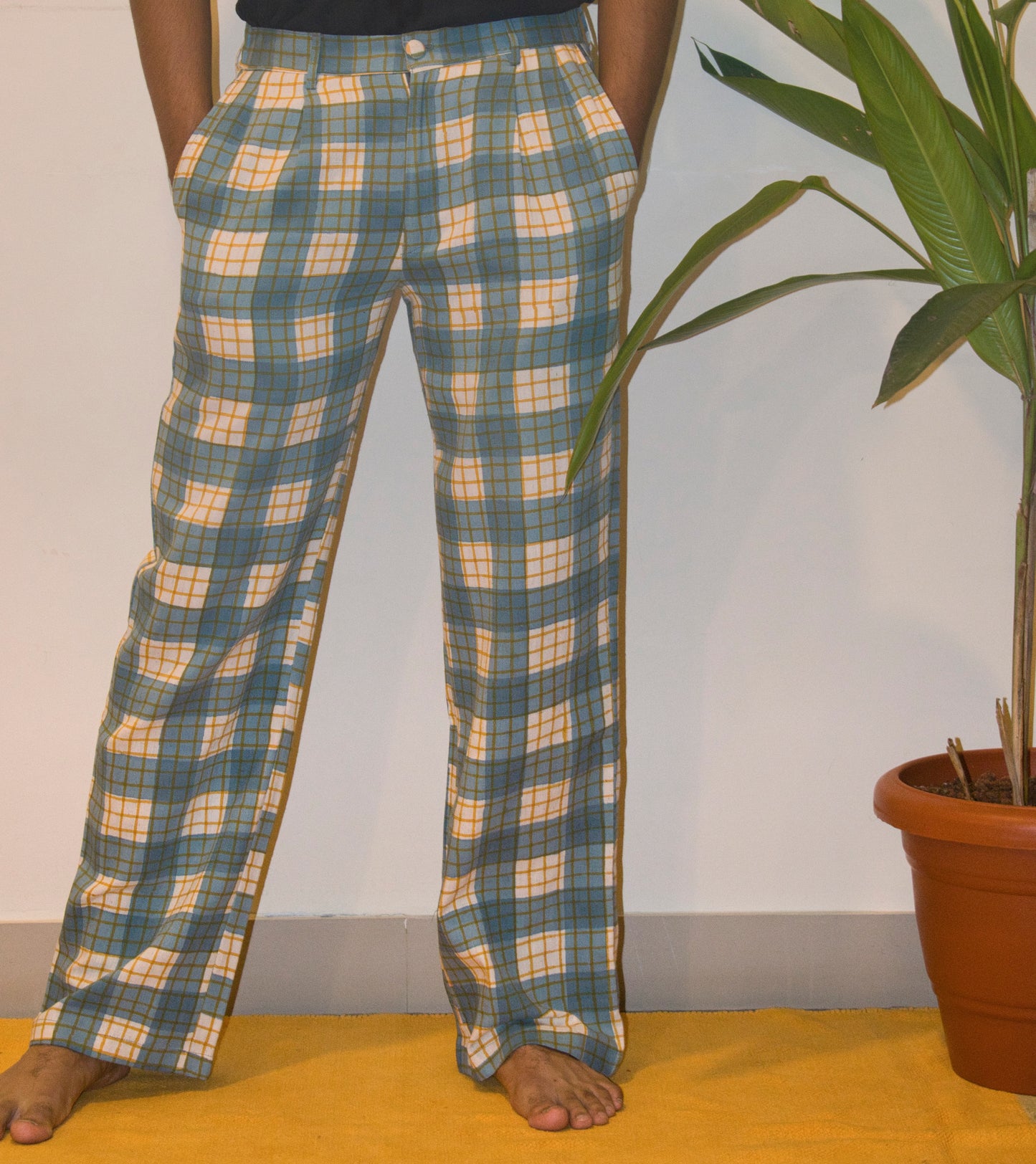 Blue and white cotton lungi checks trousers